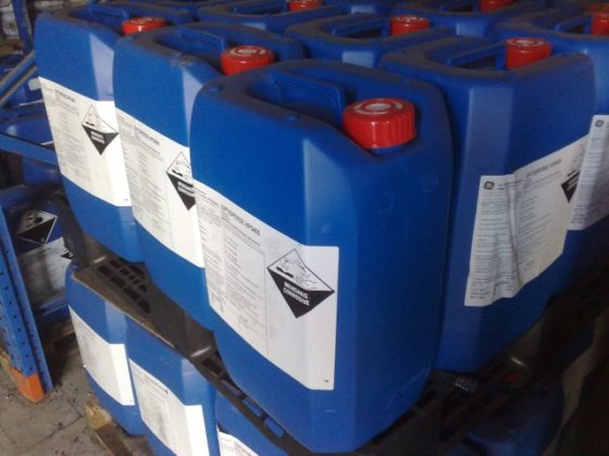 Hoá chất rửa màng hữu cơ